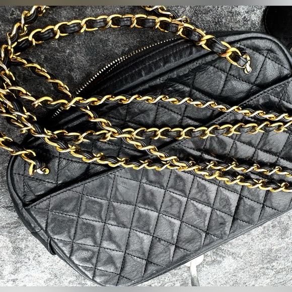 CHANEL Vintage Black Quilted Lambskin Leather Camera Bag -Gold Burgundy Shoulder - Picture 7 of 16